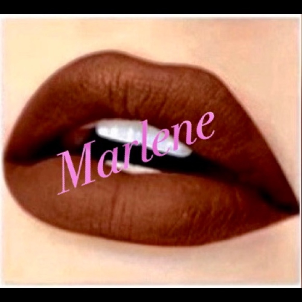 💄CHARM MATTE LIQUID LIPSTICK 💋